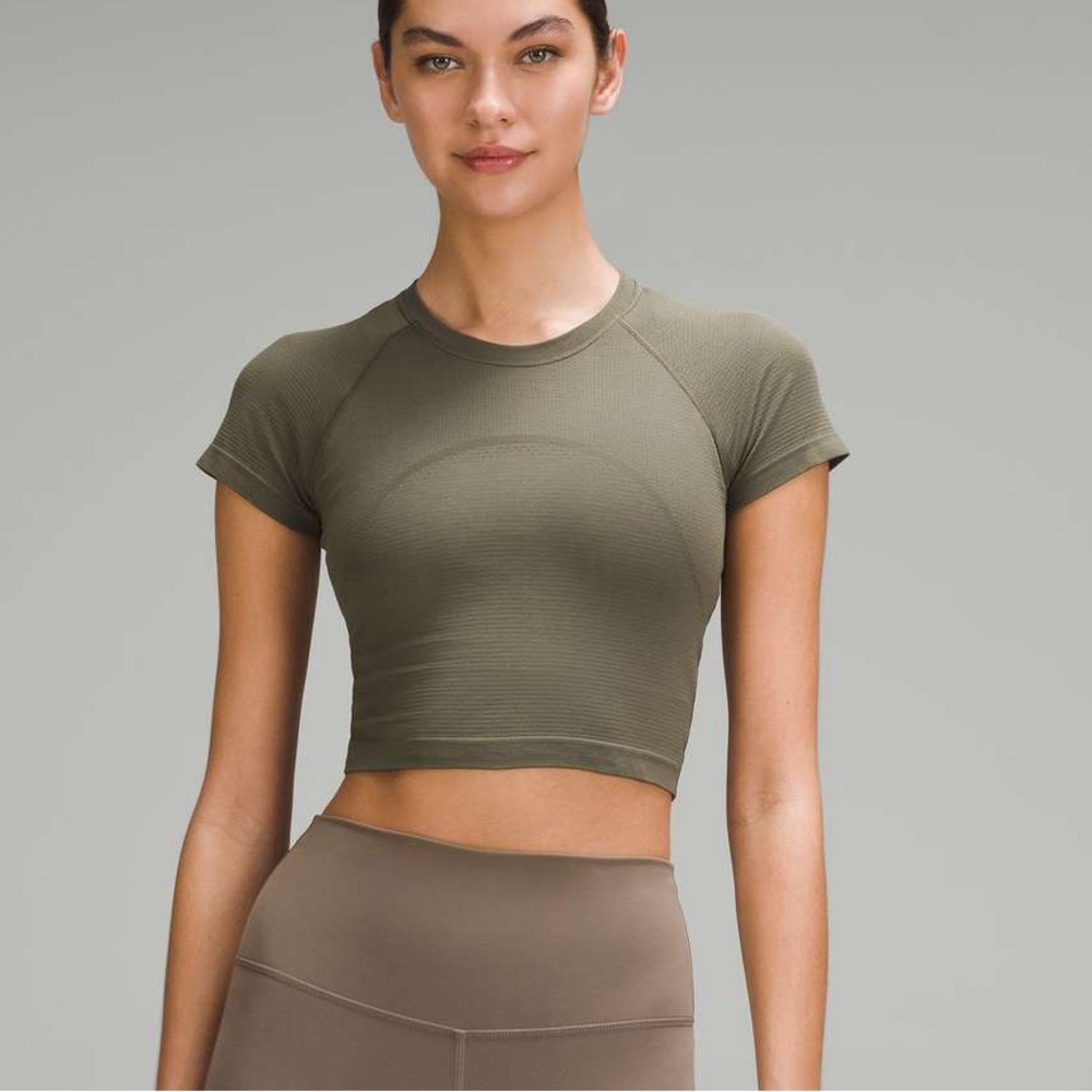 Lululemon Swiftly Tech Cropped Short Sleeve Army Green